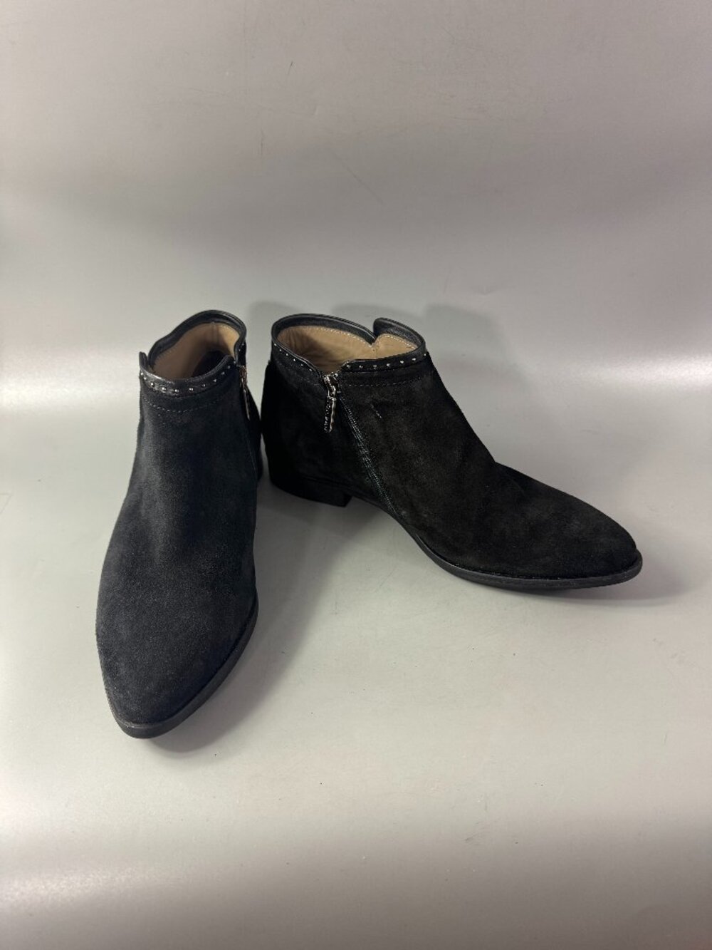Italeau Miralda Hand Made In Italy Suede Bootie, Size 38